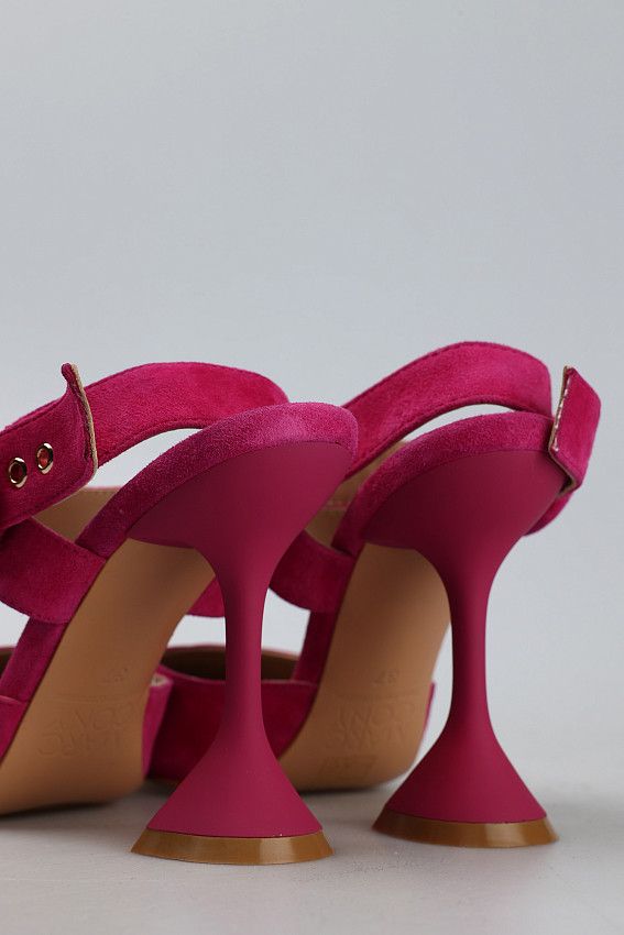 Босоножки на каблуке Marc Cony