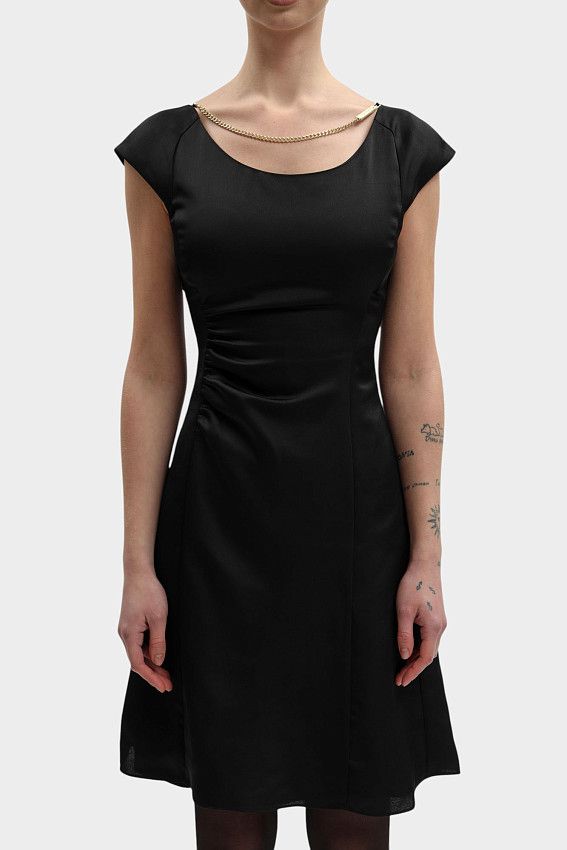 Платье Armani Exchange Черный