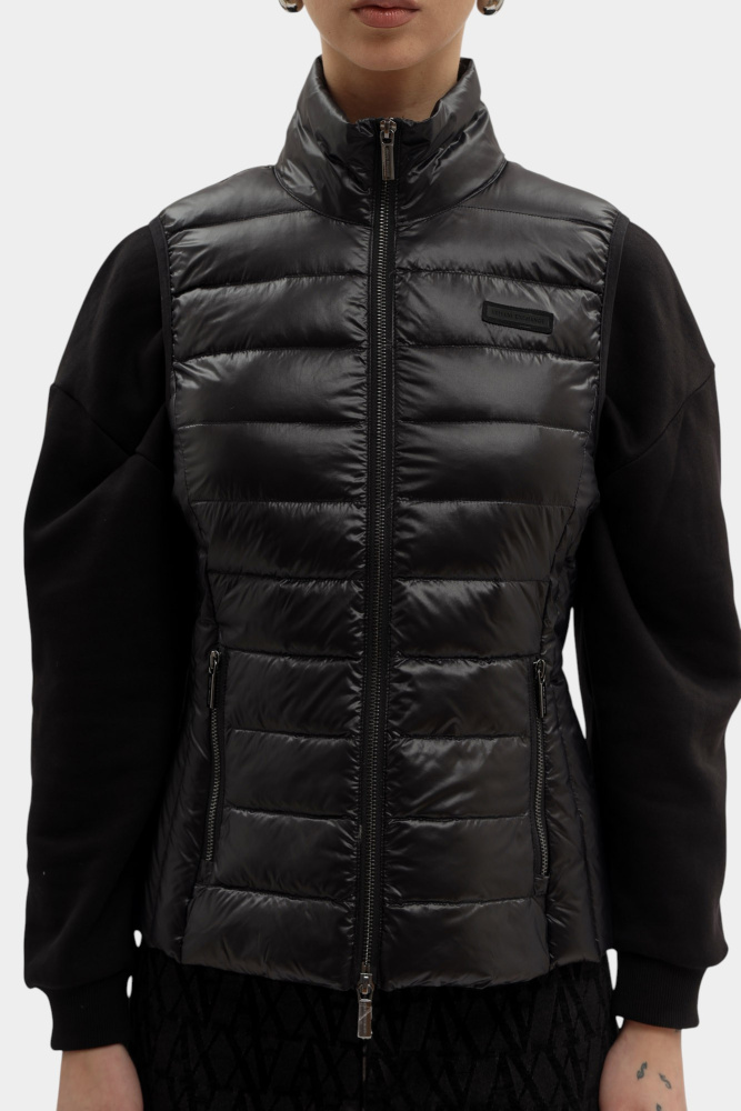 XW001921_AF18757 жилет пуховый armani exchange 