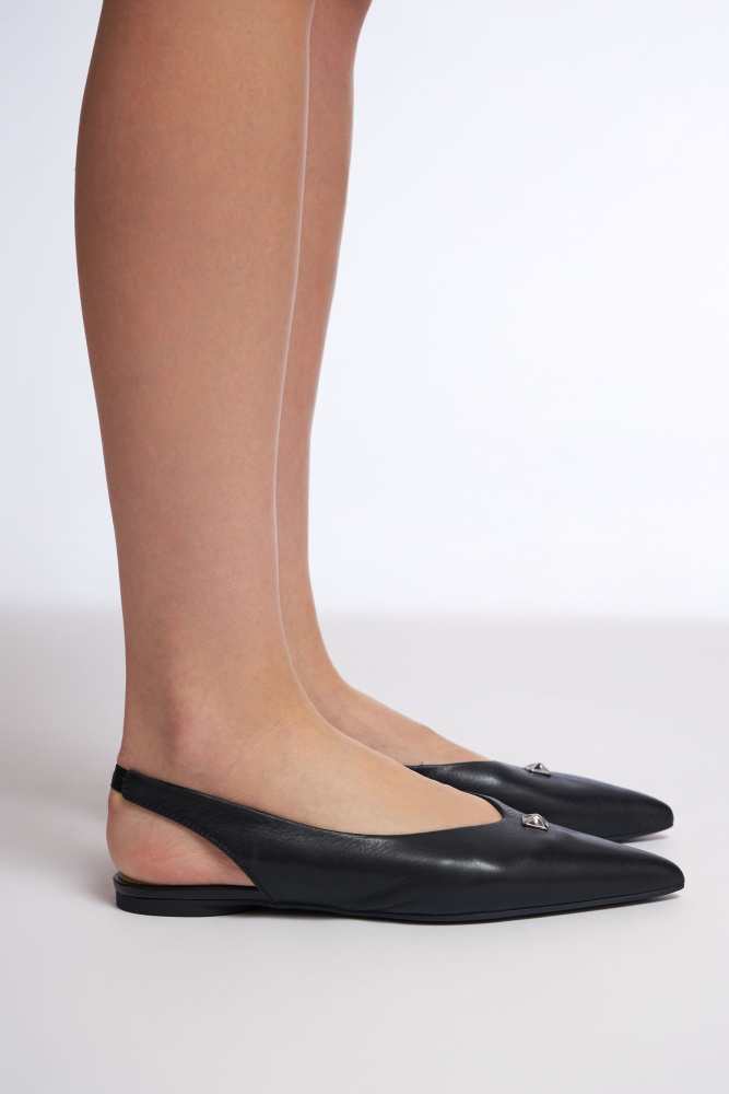 MC21669 Босоножки Marc Cony Черный