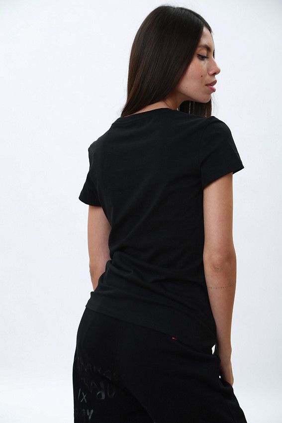 Футболка Armani Exchange Черный