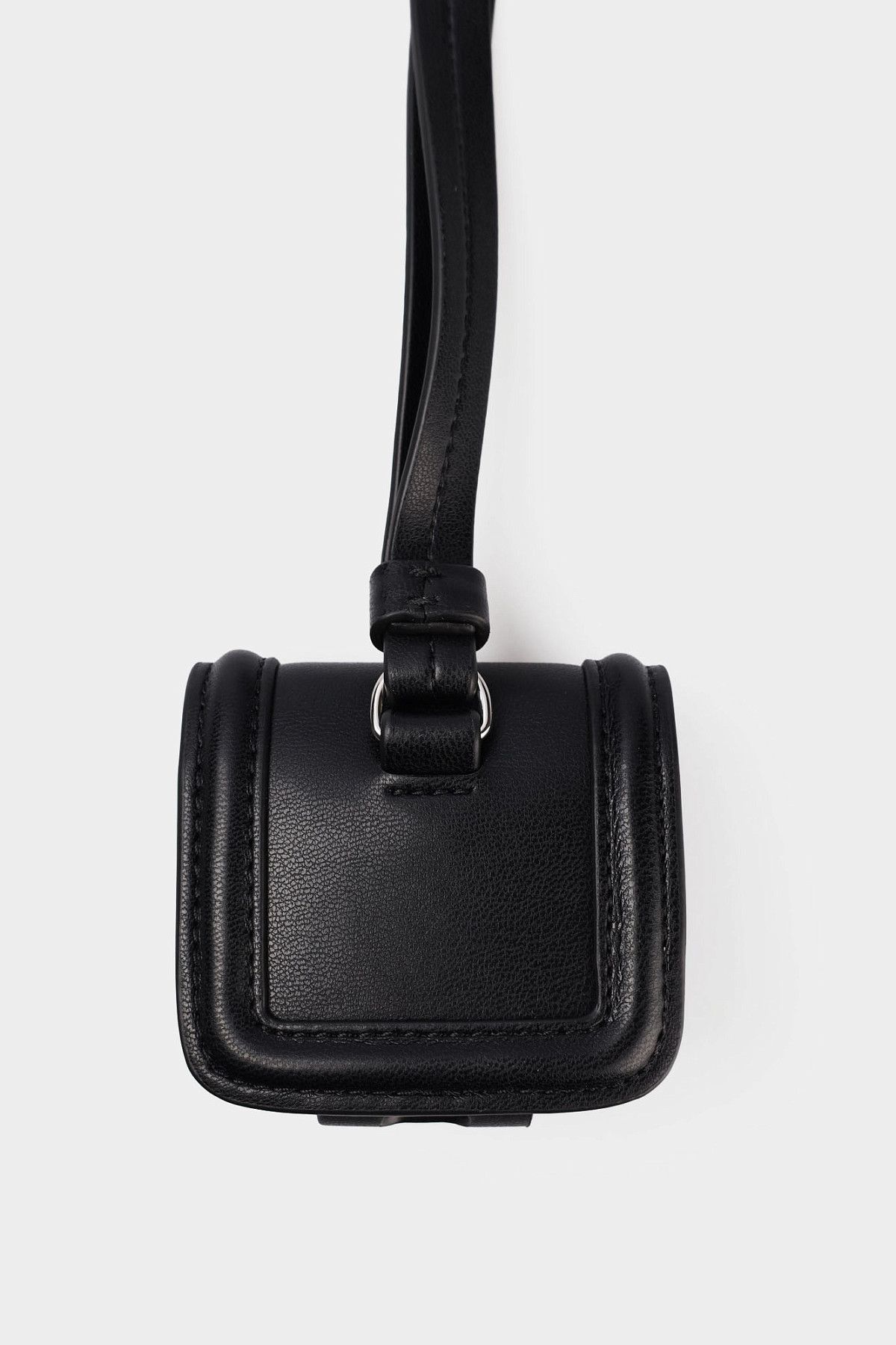 Чехол для наушников Armani Exchange Черный