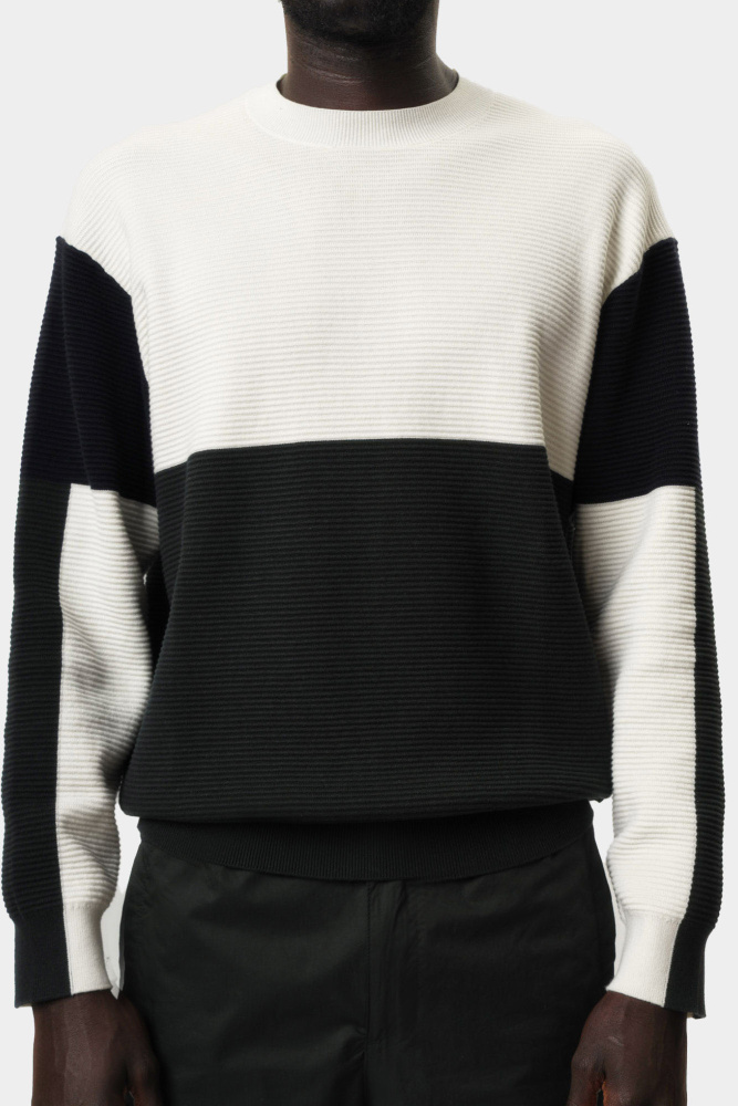 XM000174_AF11960 Джемпер Armani Exchange Белый