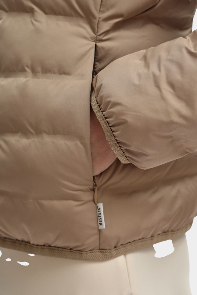 1017575 куртка легкая mustang 