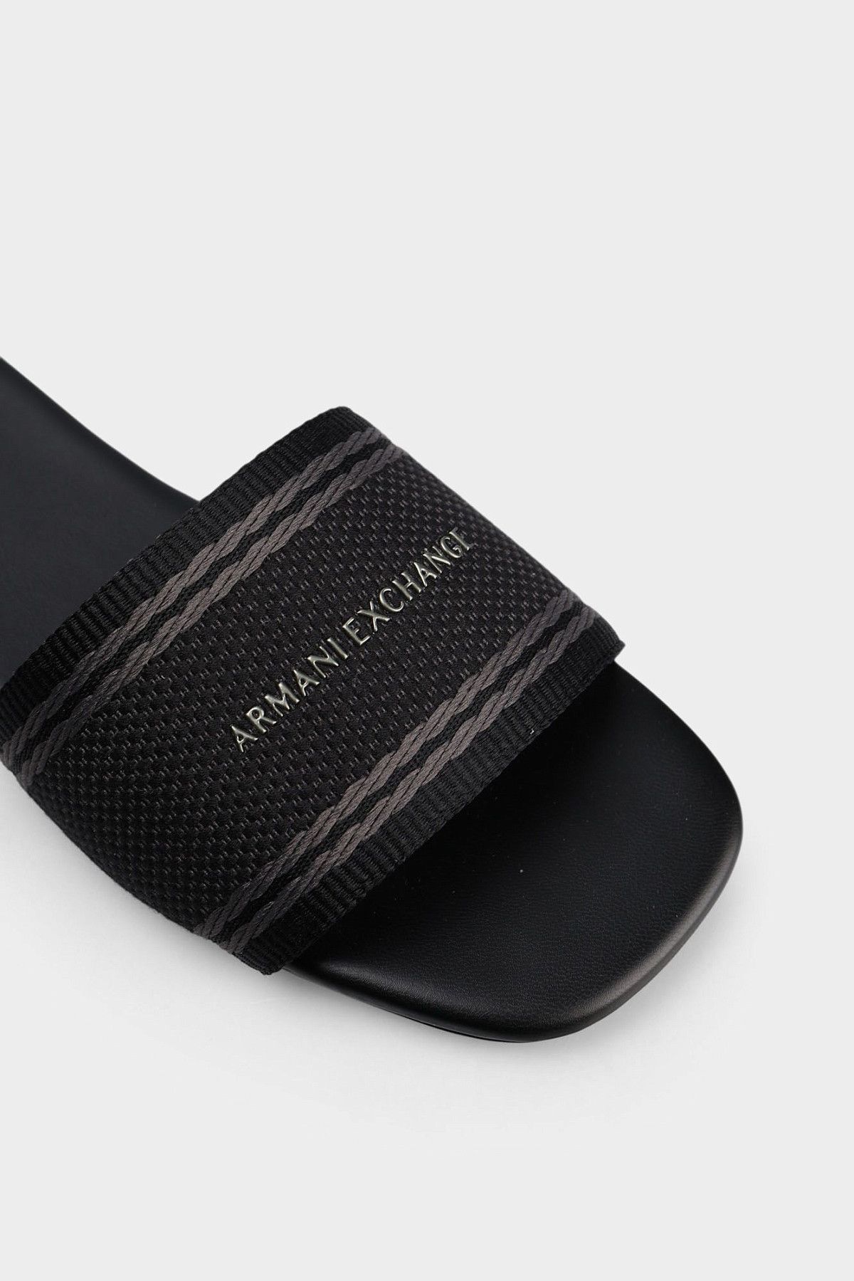 Сабо Armani Exchange Черный