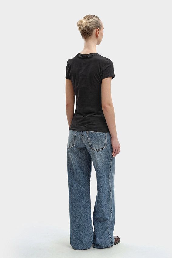 Футболка Armani Exchange Черный