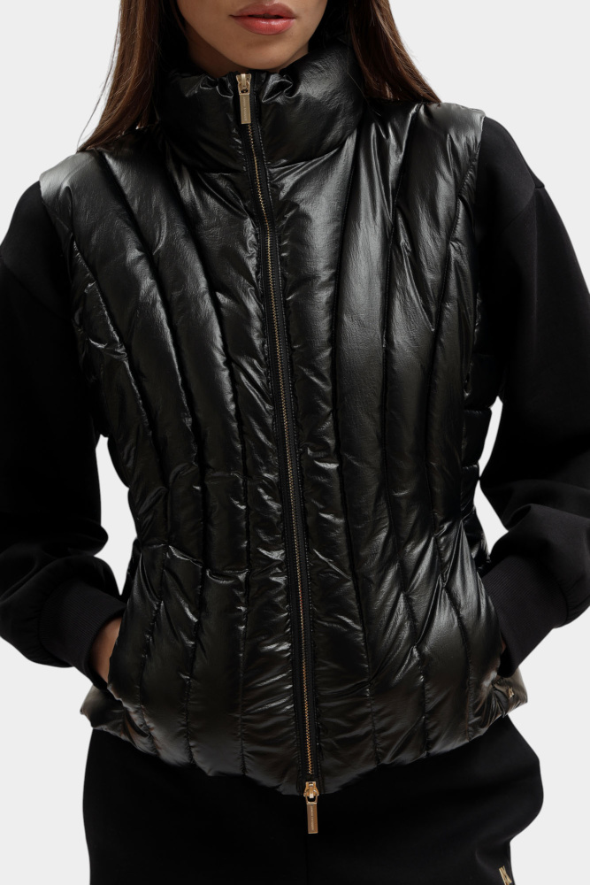 XW001809_AF18998 жилет пуховый armani exchange 