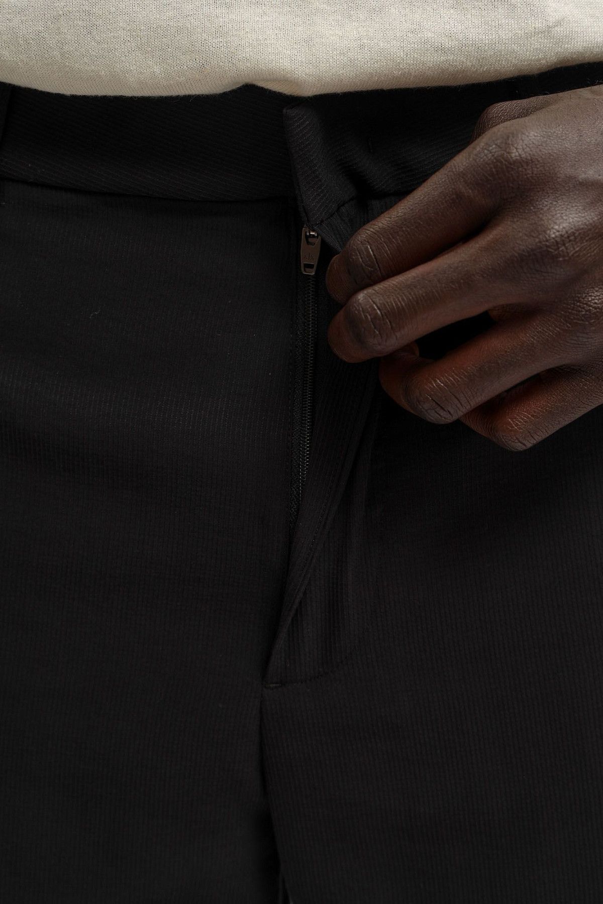 Брюки Armani Exchange Черный