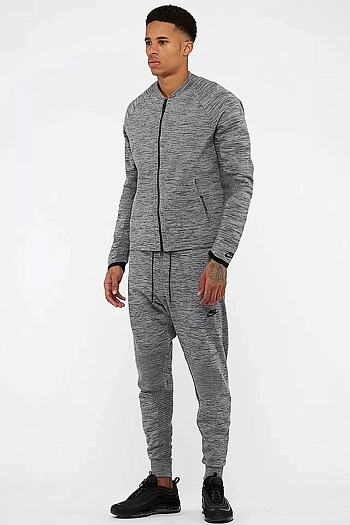 Бомбер Nike