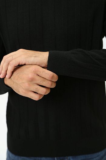 Джемперы, свитеры и кардиганы