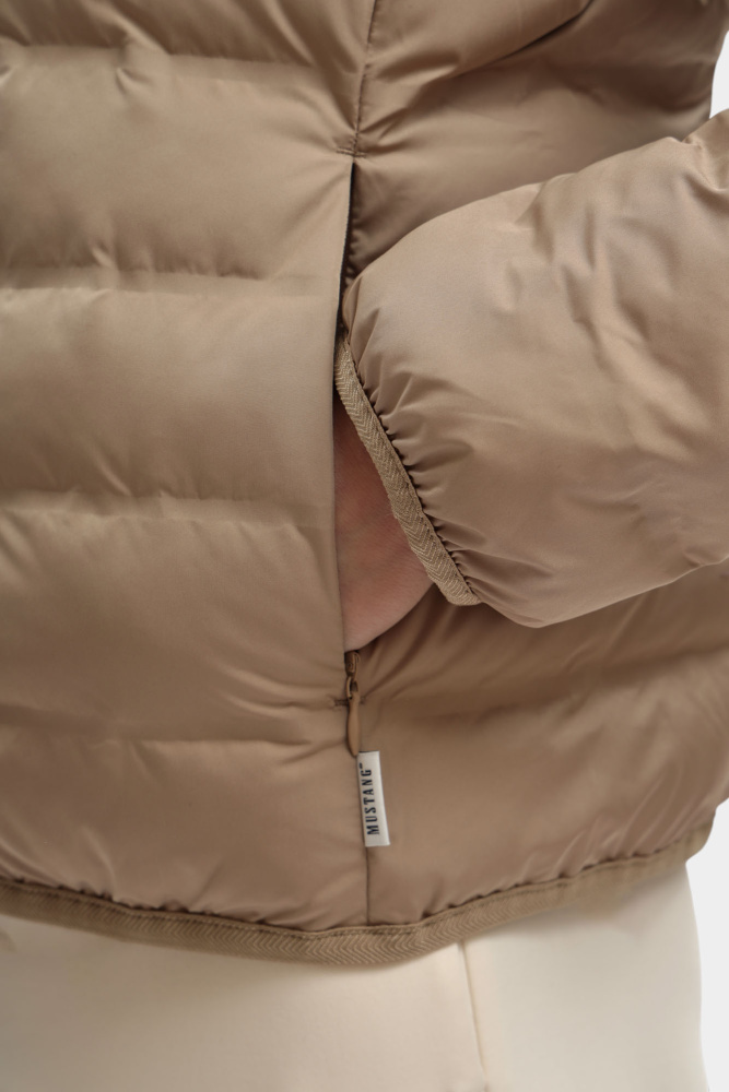 1017575 куртка легкая mustang 