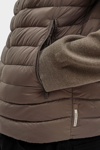 Жилет пуховый Armani Exchange