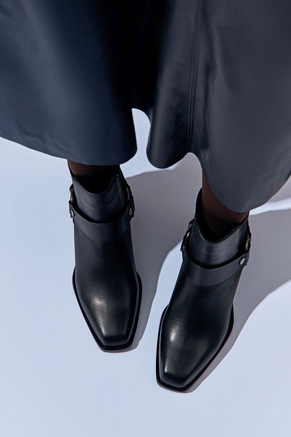 Челси Marc Cony