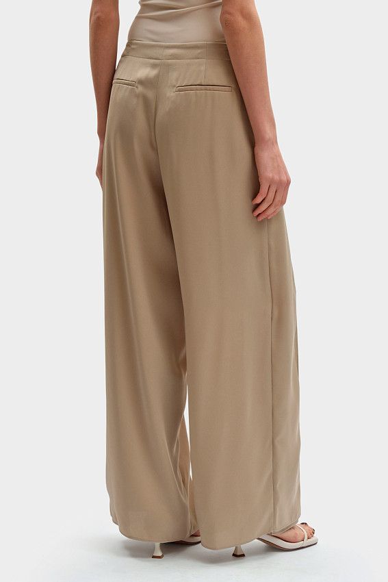 Брюки Armani Exchange Бежевый