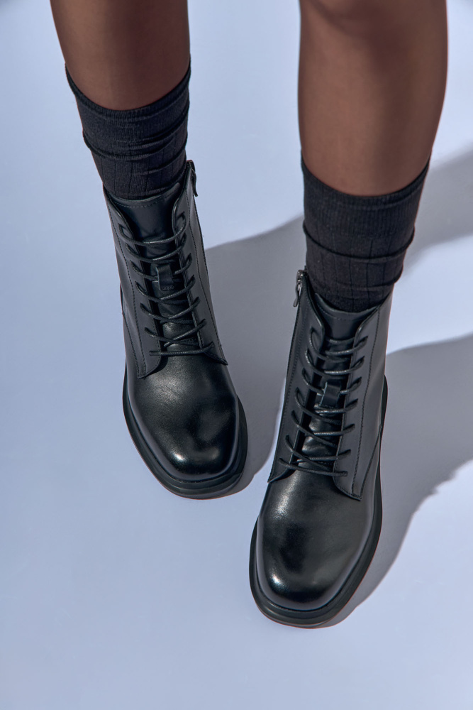 MC21860-WT Ботинки Marc Cony Черный