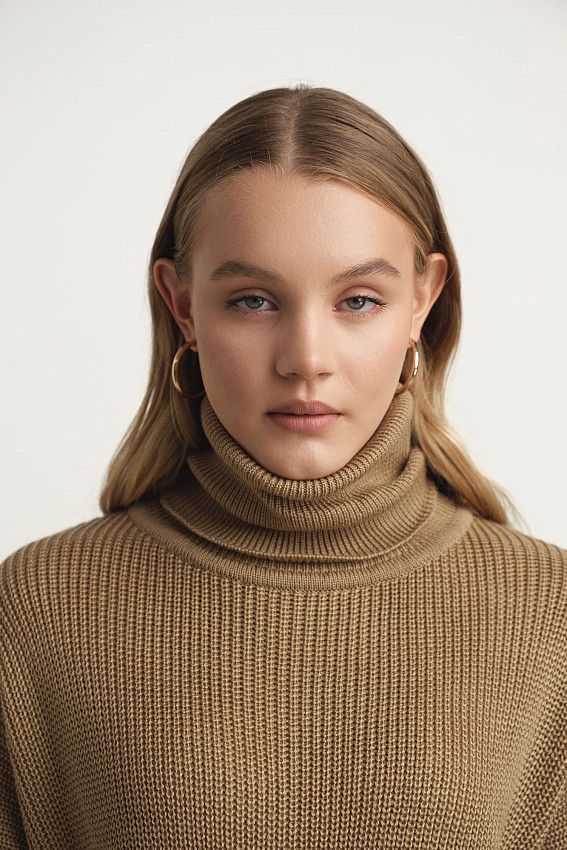 Свитер The Hills Бежевый