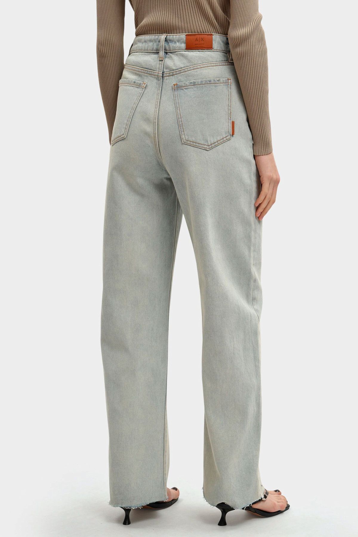 Джинсы Armani Exchange