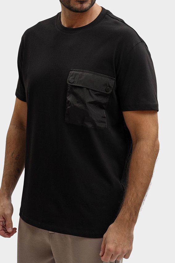 Футболка Armani Exchange Черный