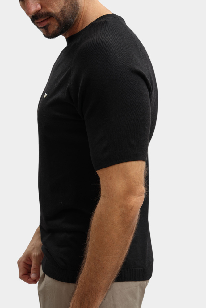 EM005527_AF25247 Футболка Emporio Armani Черный