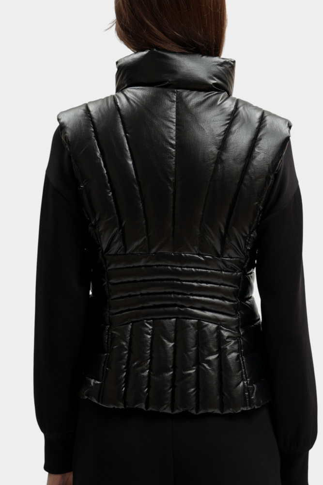 XW001809_AF18998 жилет пуховый armani exchange 