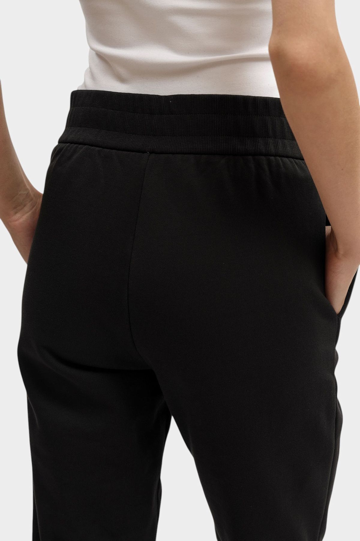 Брюки спортивные Armani Exchange Черный