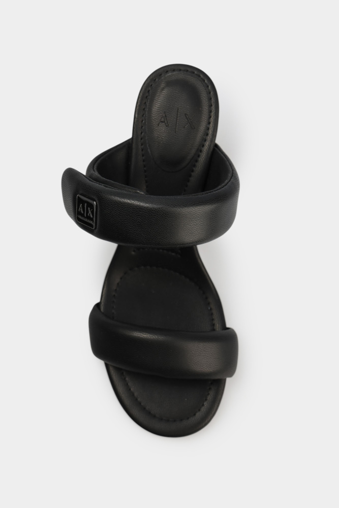 XDP060_XV926_2 Мюли Armani Exchange Черный