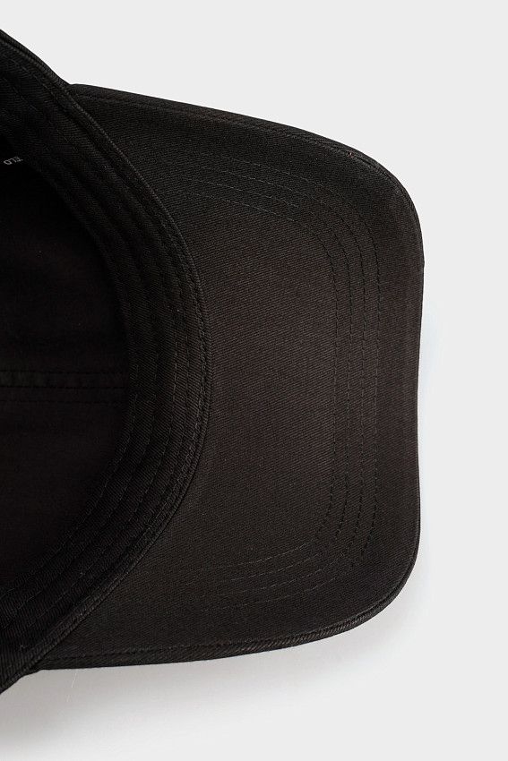 Кепка Karl Lagerfeld Черный