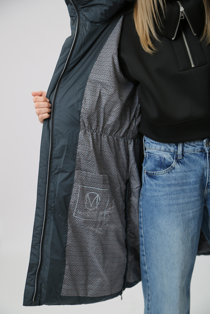 CR1811F23 пальто утеплённое marc cony 