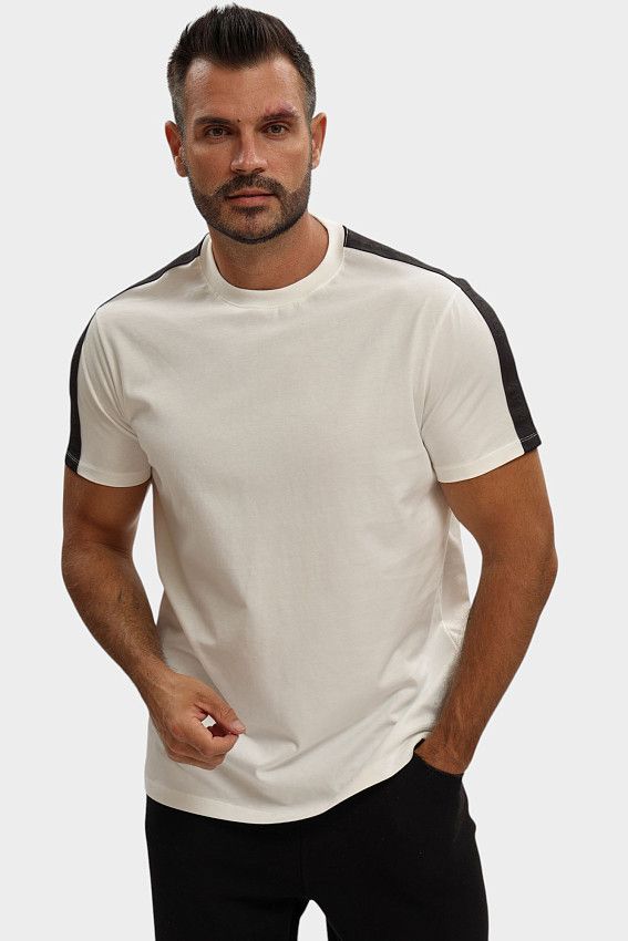 Футболка Armani Exchange Белый