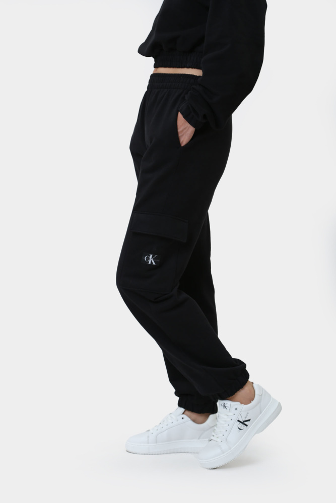 J20J223589 брюки спортивные calvin klein jeans 