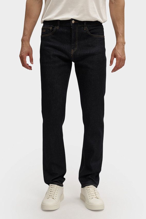 Джинсы Armani Exchange