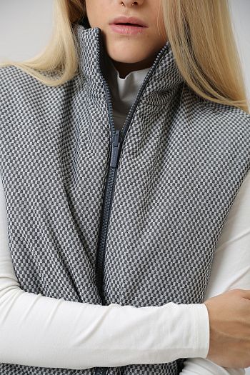 Жилеты Armani Exchange - купить жилет Armani Exchange в интернет-магазине, цены в Москве и Краснодаре - Мёд