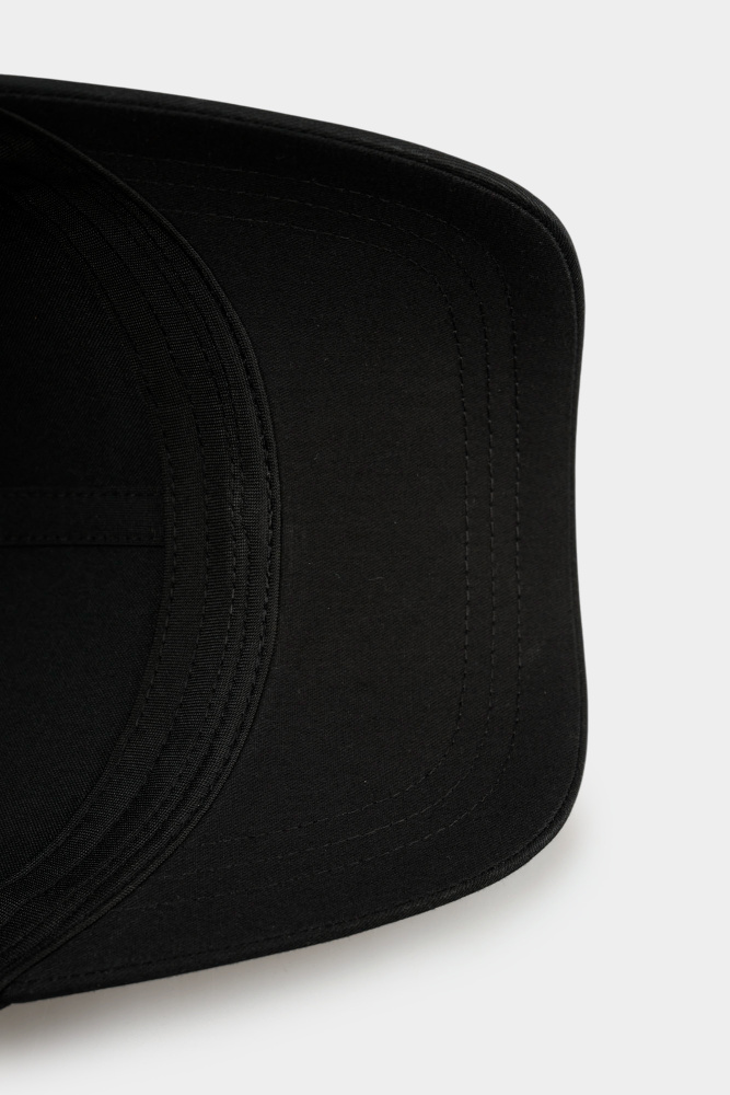 561123_805615 Кепка Karl Lagerfeld Черный