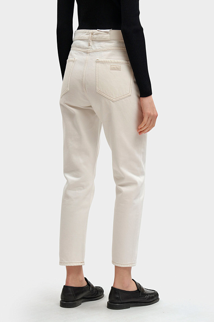 Джинсы Armani Exchange
