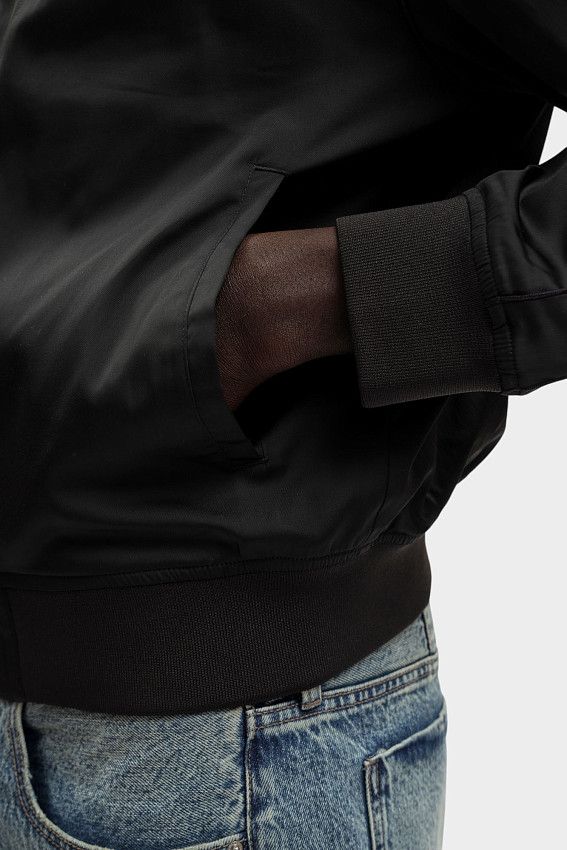 Бомбер Armani Exchange Черный