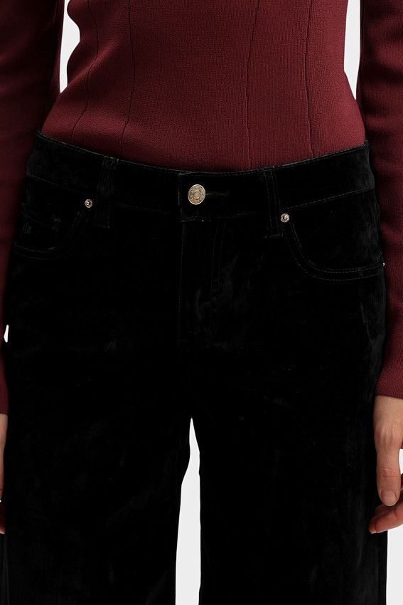 Джинсы Armani Exchange