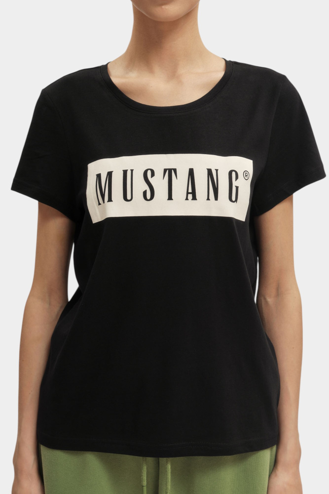 1013932 футболка mustang 