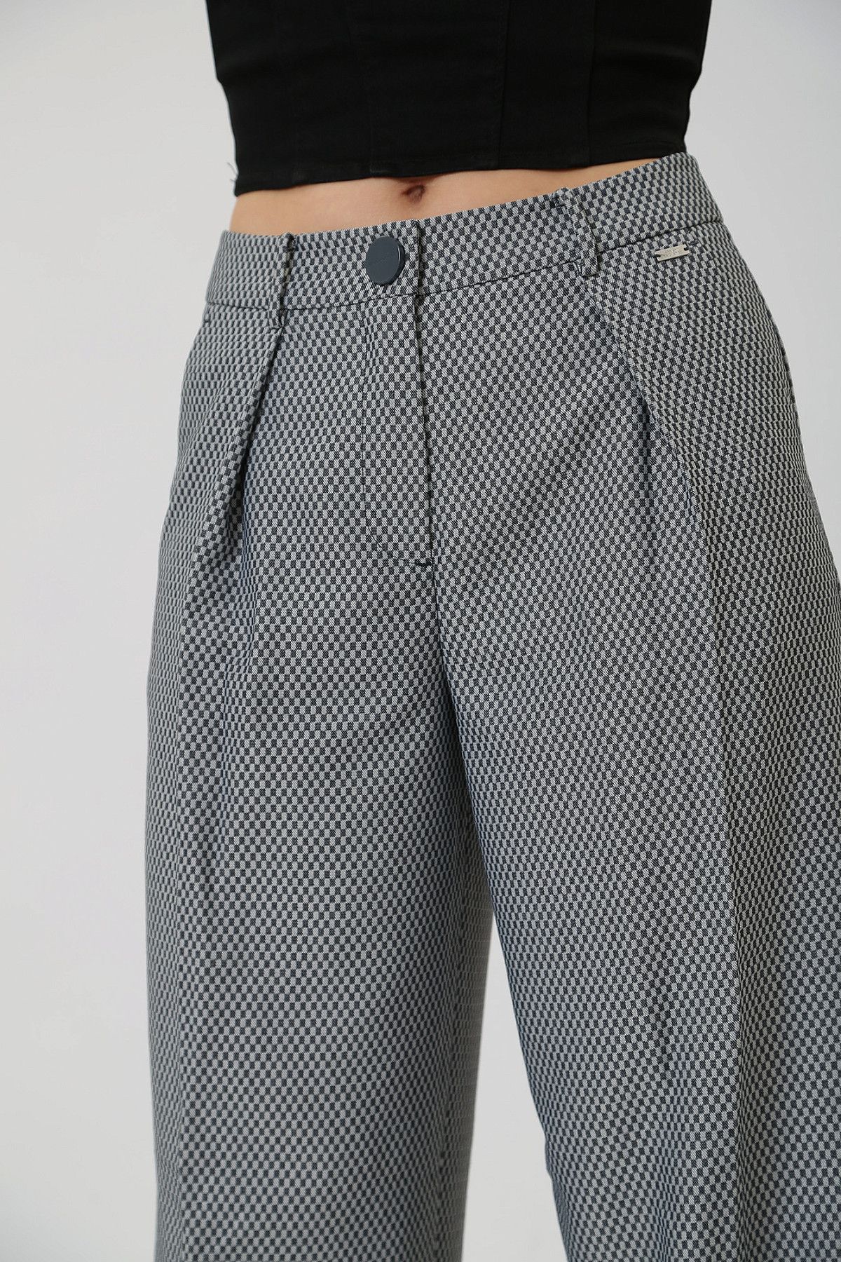 Брюки Armani Exchange Серый