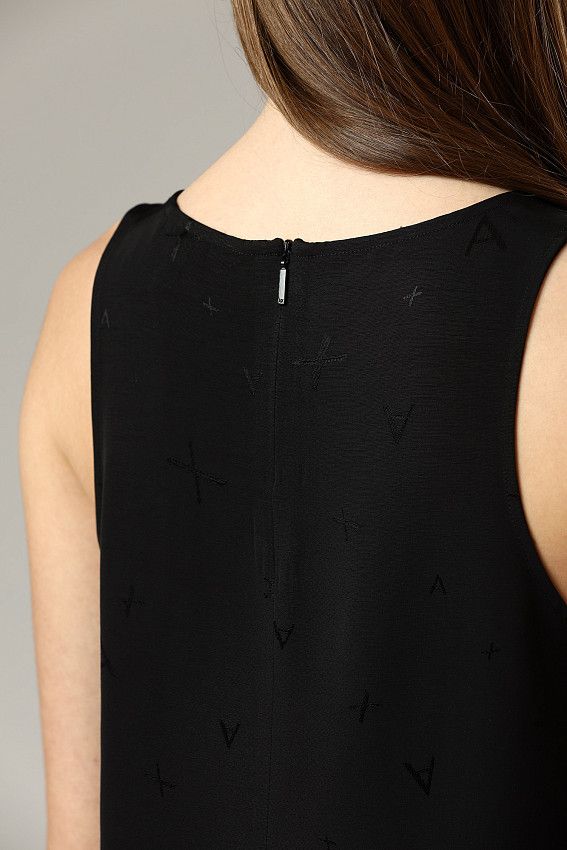 Топ Armani Exchange Черный