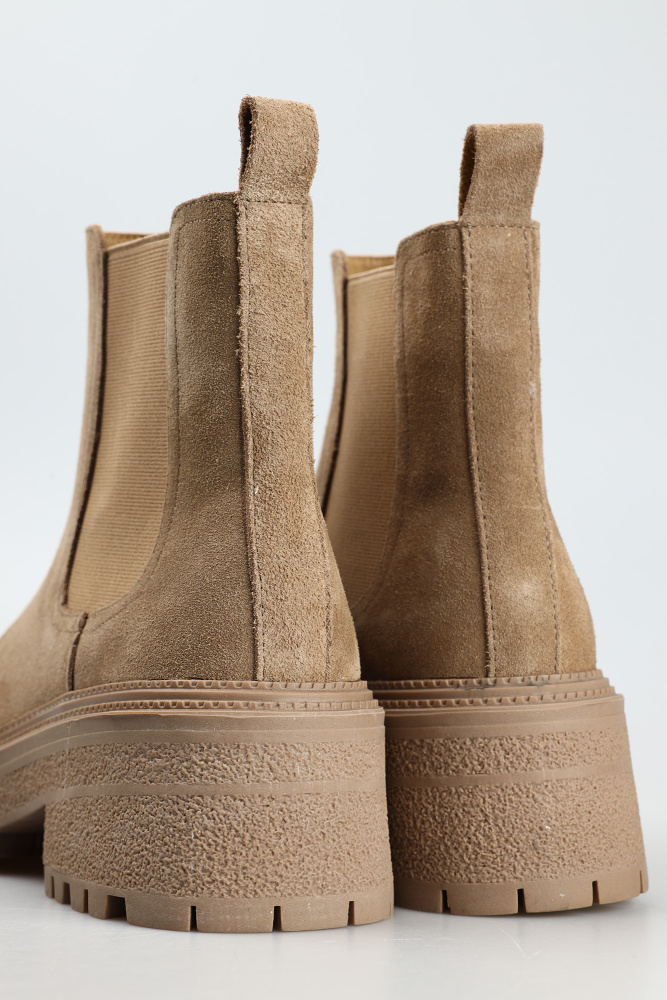 MC12115-WL/8 нат.кожа Ботинки жен велюр беж. Ботинки челси Marc Cony Бежевый