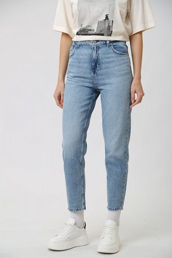Джинсы Charlotte Tapered  Mustang