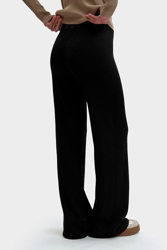 Брюки Armani Exchange Черный