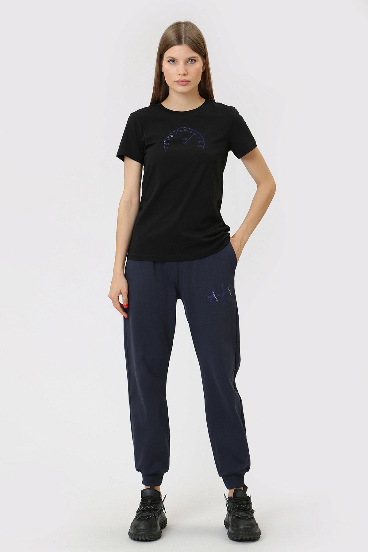 Футболка Armani Exchange Черный