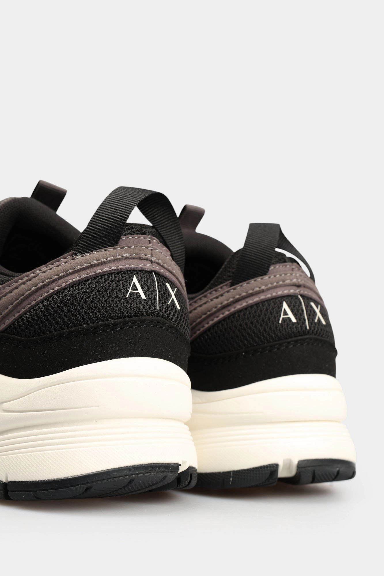 XM001690_AF17542 Кроссовки Armani Exchange Черный