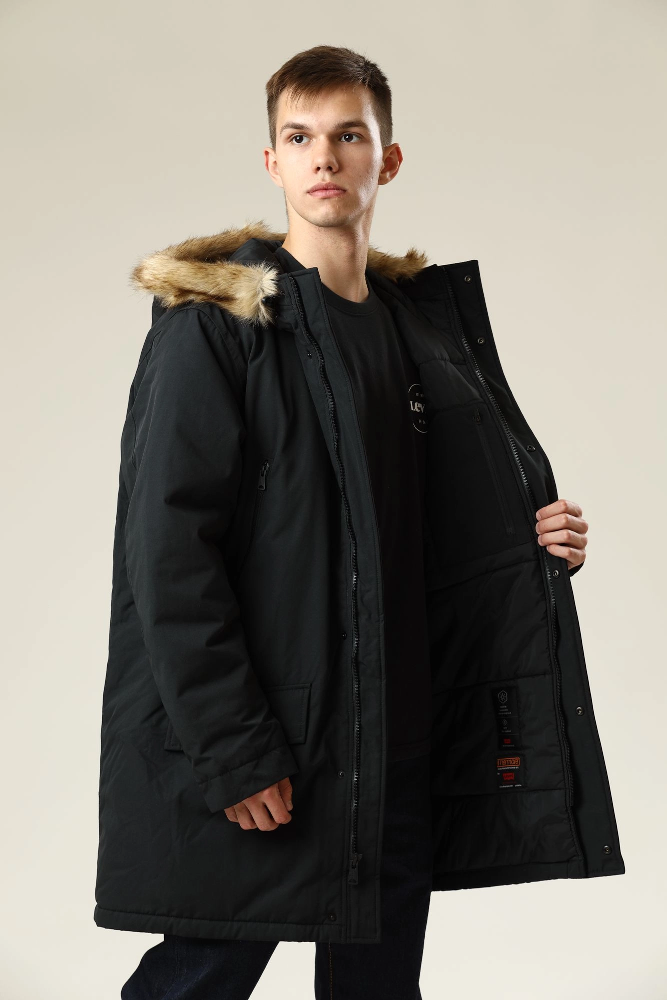 27324 Куртка Levi`s Черный