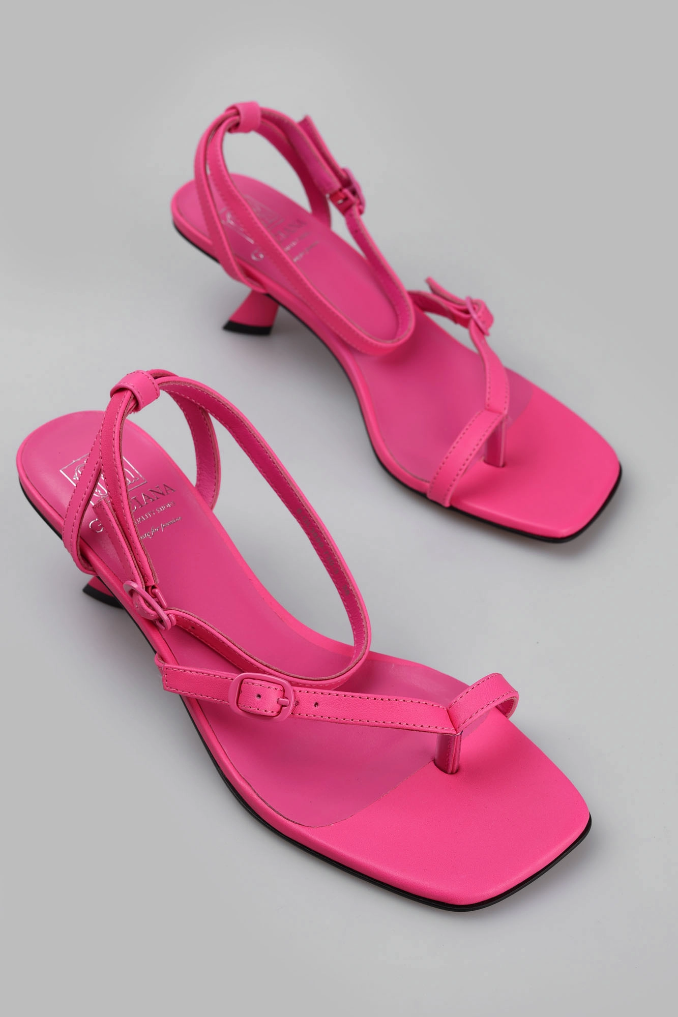 GL3889-730 Босоножки Graciana Розовый