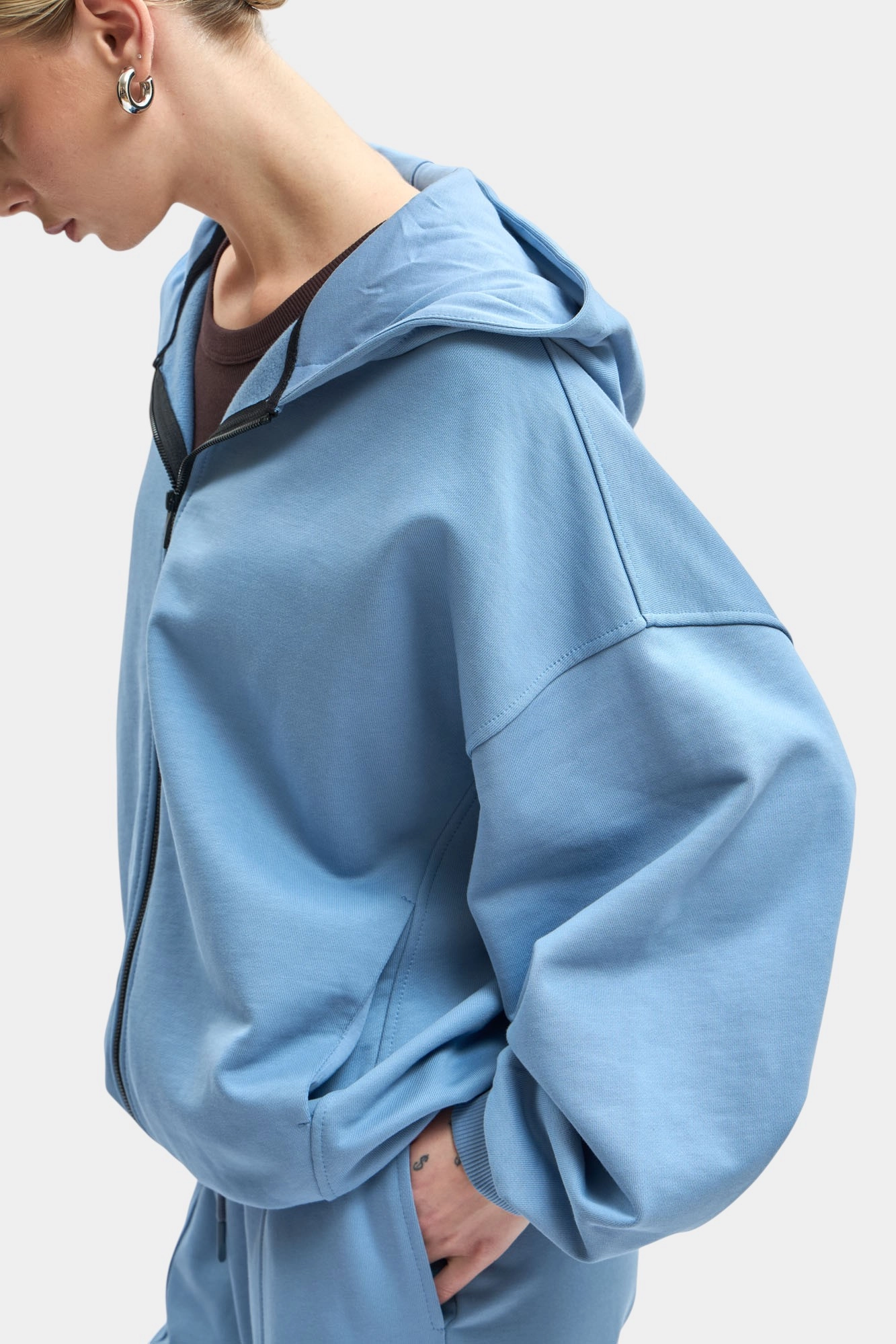 W-252-P-43-0302 толстовка the hills 