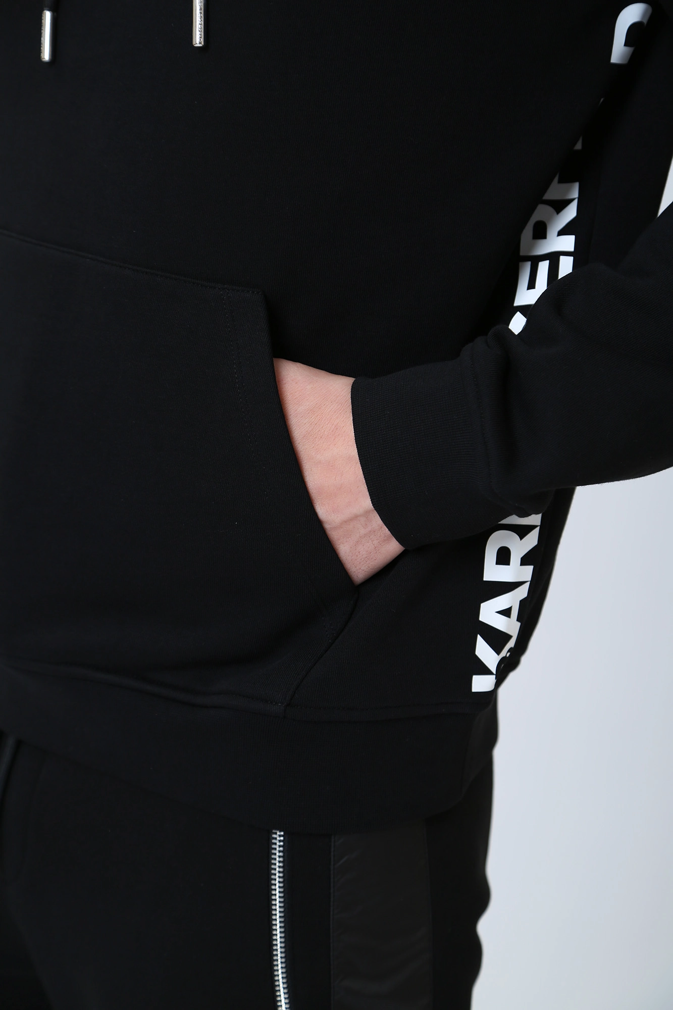 532900_705038 Худи Karl Lagerfeld Черный