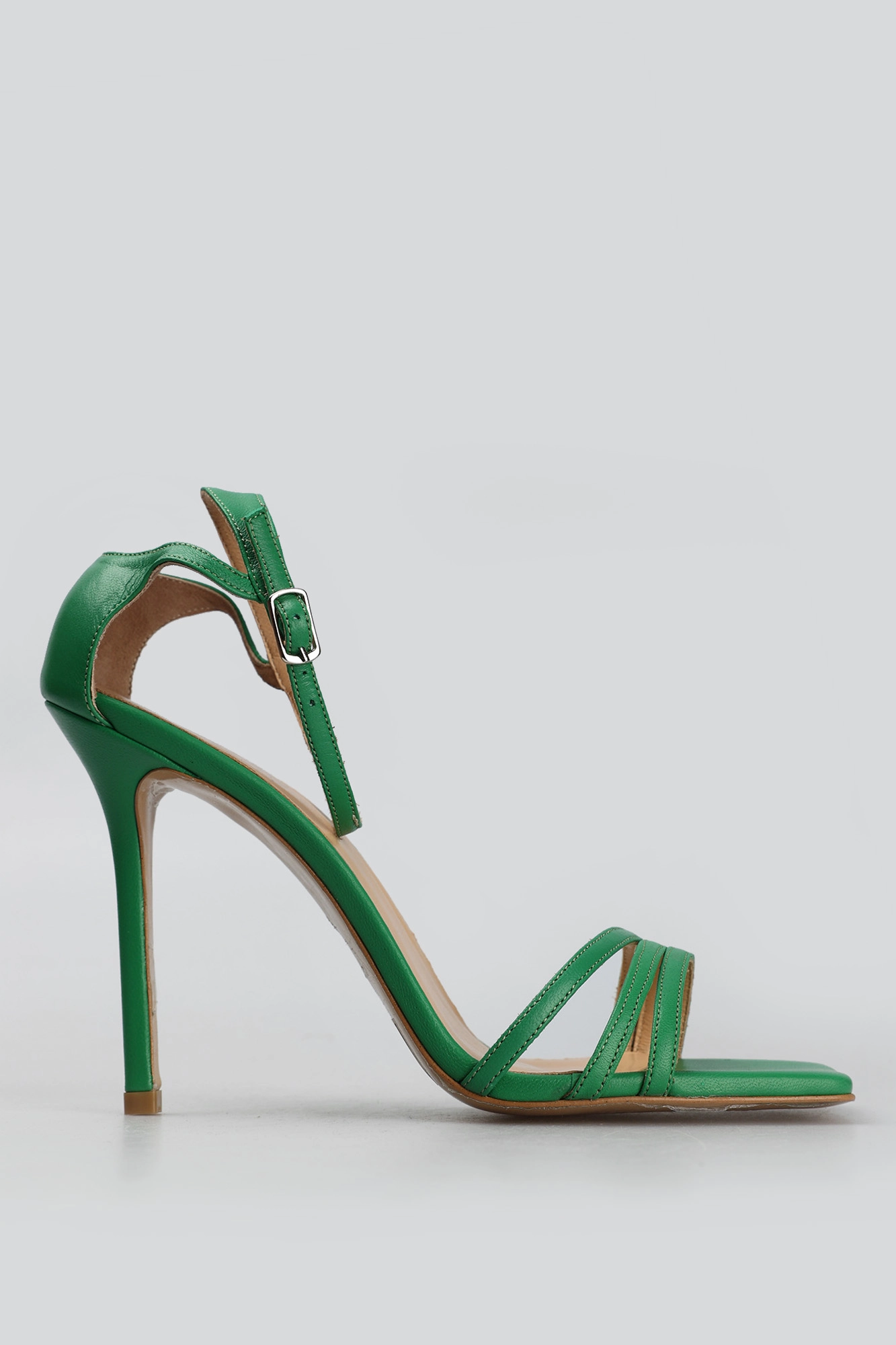 16-320D-18 Босоножки Marc Cony Зеленый