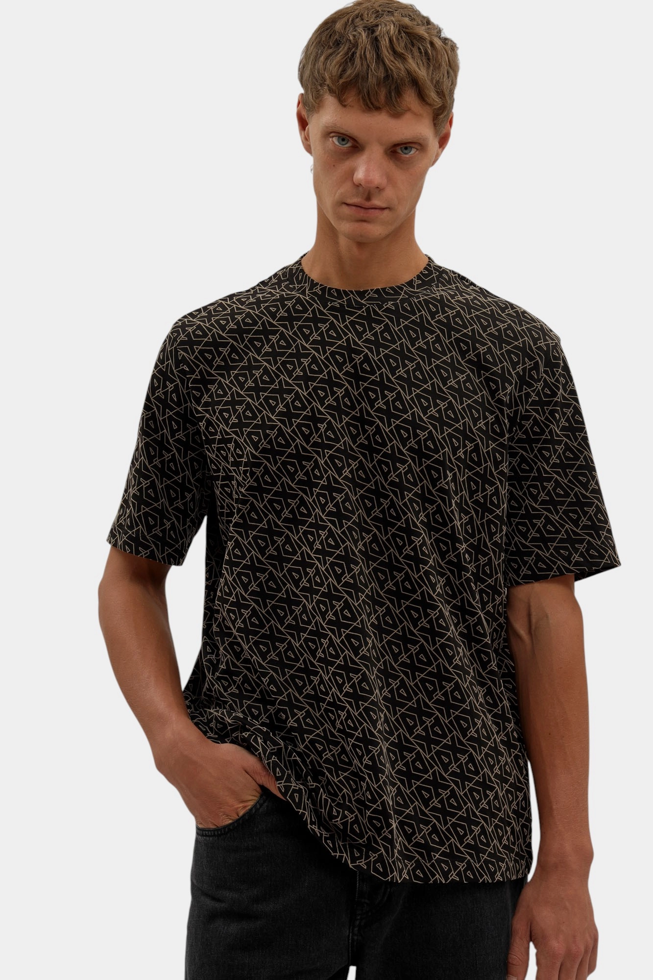 XM001897_AF10356 Футболка Armani Exchange Черный